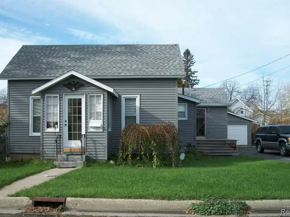 133 S 6th St, West Branch, MI 48661