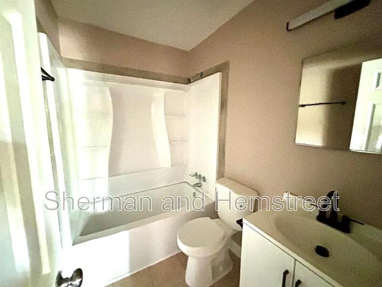 336 Deerwood Ct #336 DEERWOOD CT — Photo 8