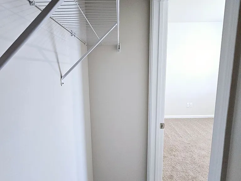 3015 Long Spur Dr — Photo 36