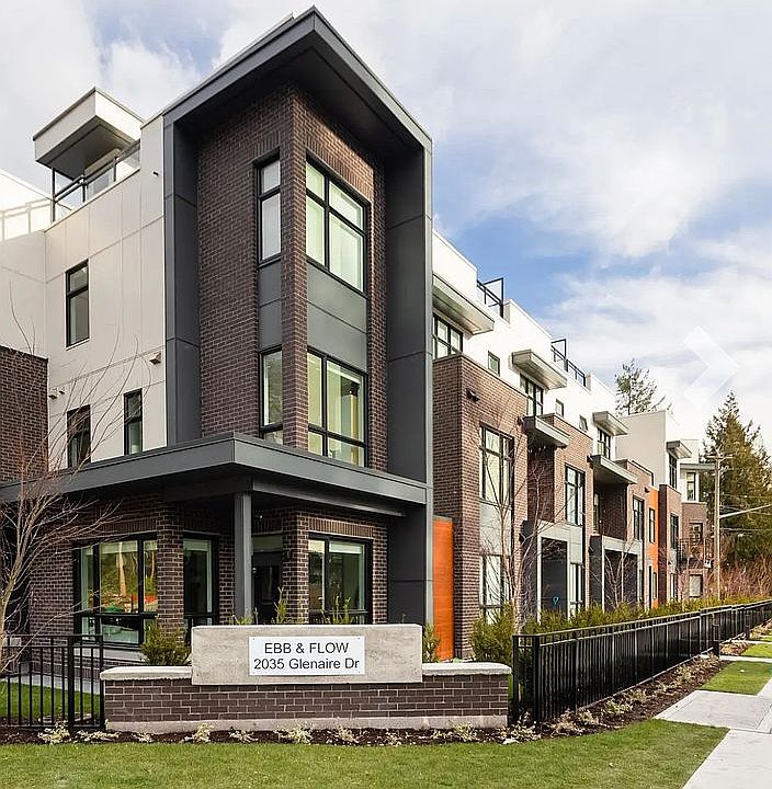 Ebb and Flow at Lion Gate 