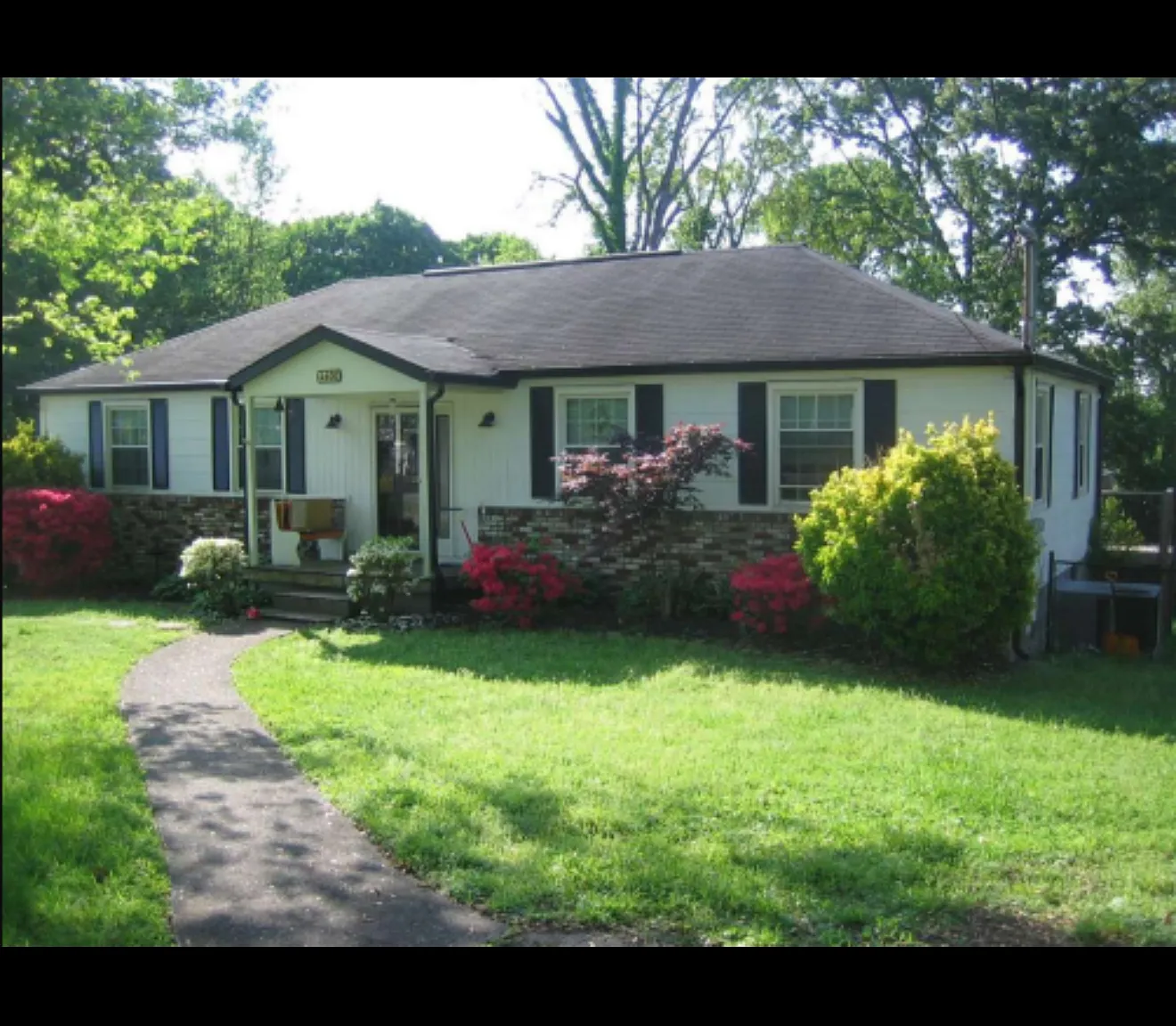 2 bed, 624 sqft, $1,200 — Photo 1