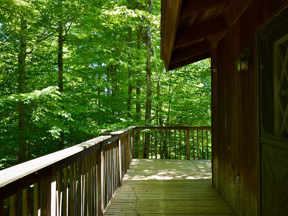 2nd image of 2441 Winding Way