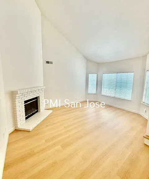 1005 Alamitos Creek Dr — Photo 3