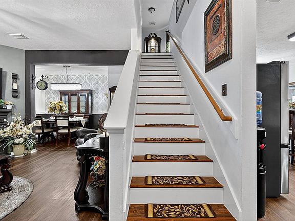 4th image of 16014 Timber Run Dr