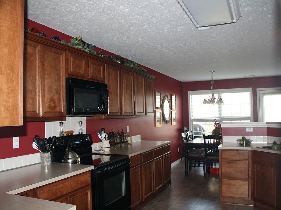 Large kitchen with breakfast area