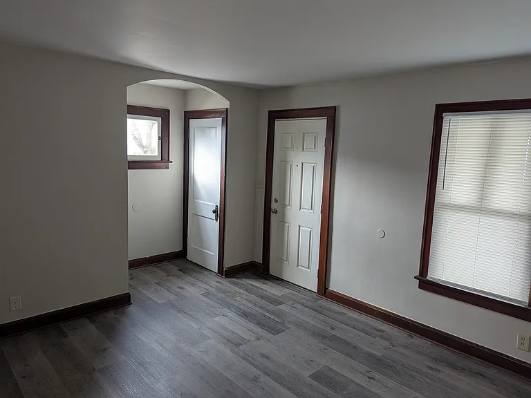 190 Nashoba Ave — Photo 3