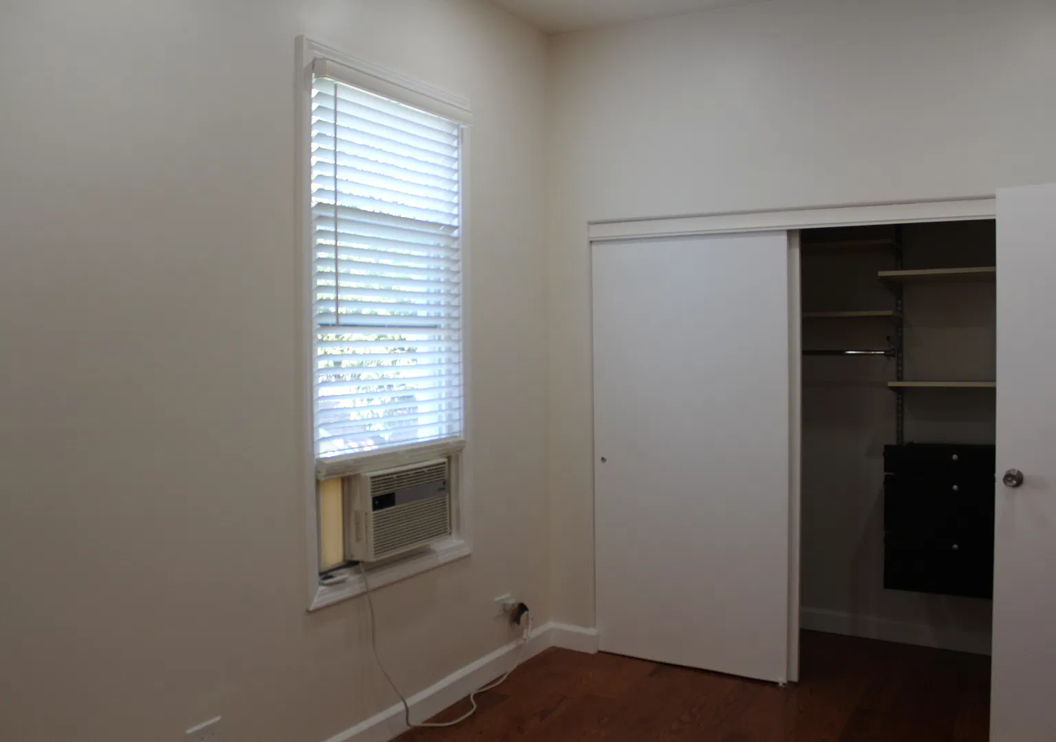 1 bed, 600 sqft, $1,800 — Photo 3