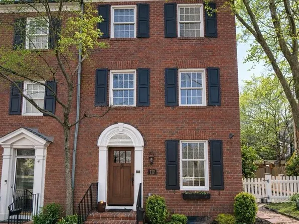 112 Kent Square Rd, Gaithersburg, MD 20878