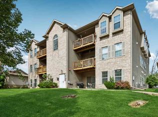 2859 Coral Ct APT 102, Coralville, IA 52241