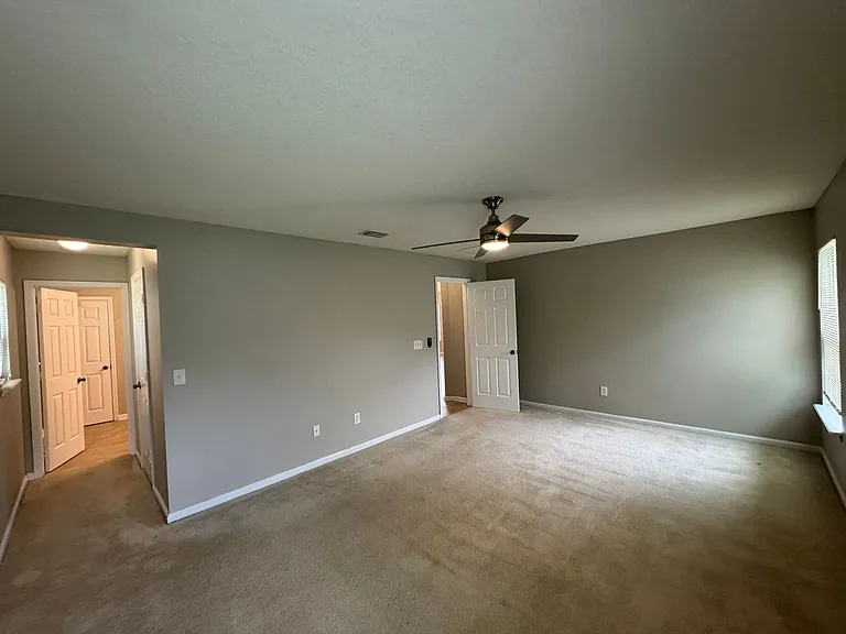 604 Champion Ridge Dr — Photo 8