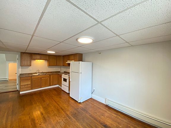 3rd image of 125 N Main St #1