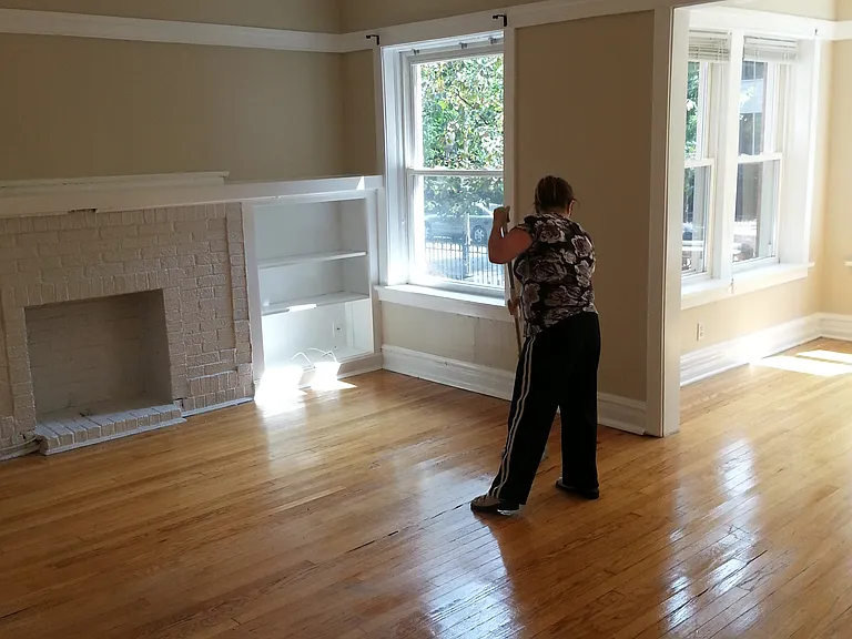 936 W Agatite Ave #1FE — Photo 2