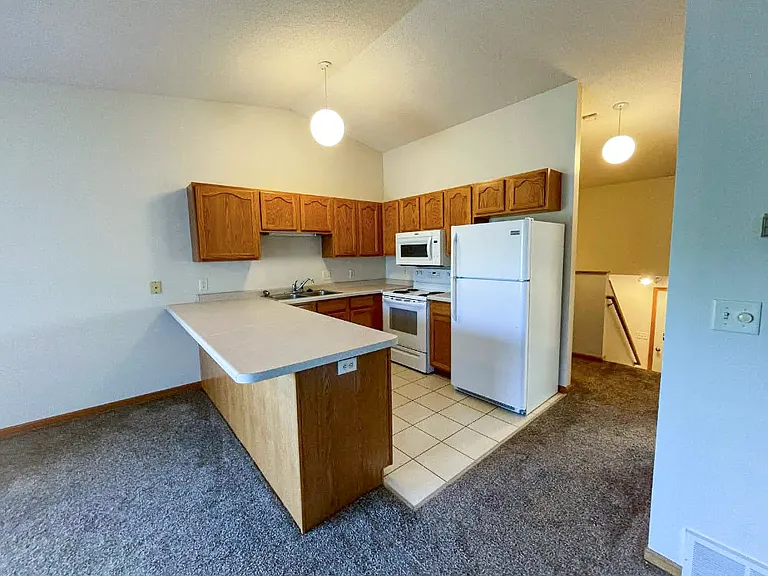 320 Scheidler Rd #4 — Photo 3