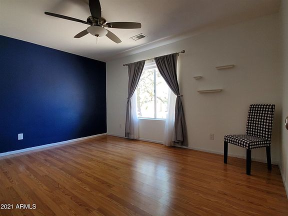 5th image of 2415 W Osage Ave