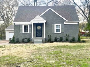 989 S Whitehaven Park Cir, Memphis, TN 38116