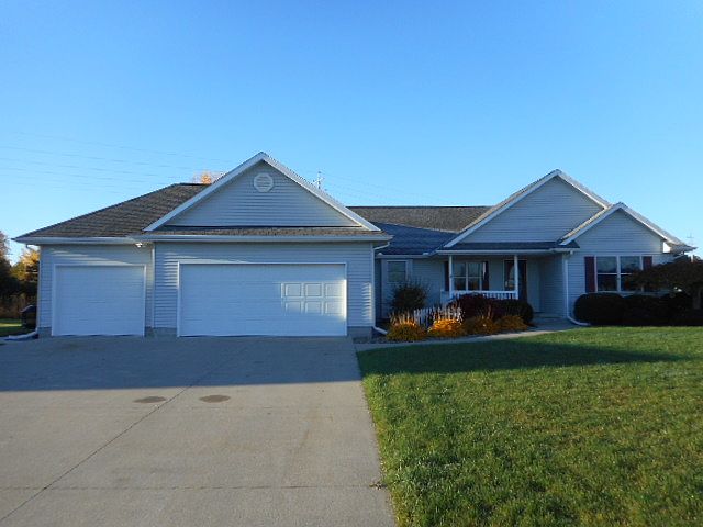 1st image of 2824 W Crossroads Dr