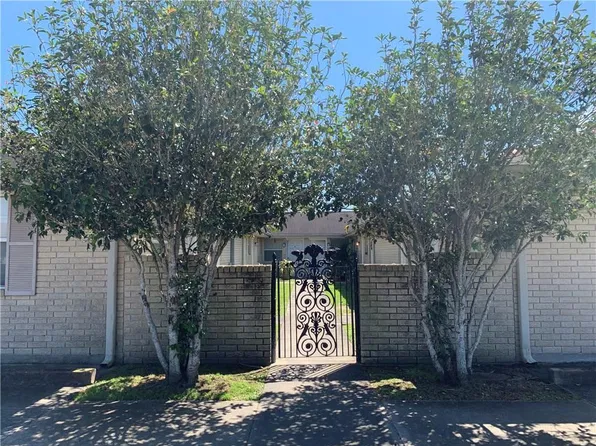 2319 Lyndell Dr, Chalmette, LA 70043