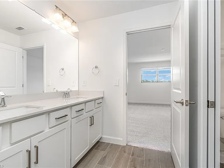 10849 Timber Creek Dr — Photo 15