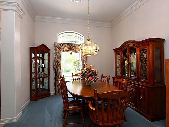 2nd image of 366 Wedgewood Dr