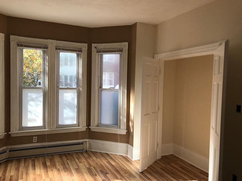 2nd image of 466 Sumner St #One