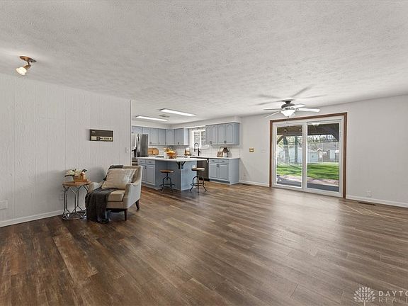 5th image of 1635 Yalta Dr