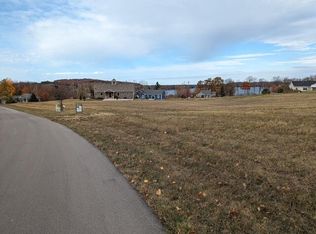 4712 E Water View Dr, Lake Leelanau, MI 49653