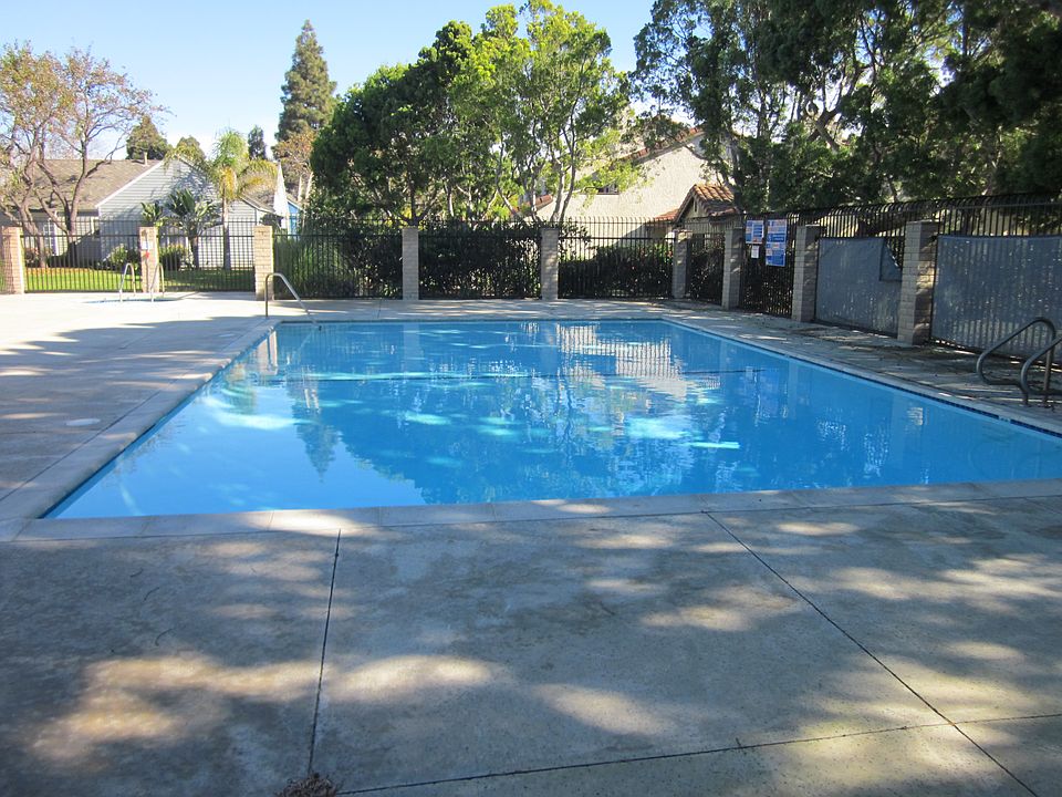 1st image of 2591 Captains Ave