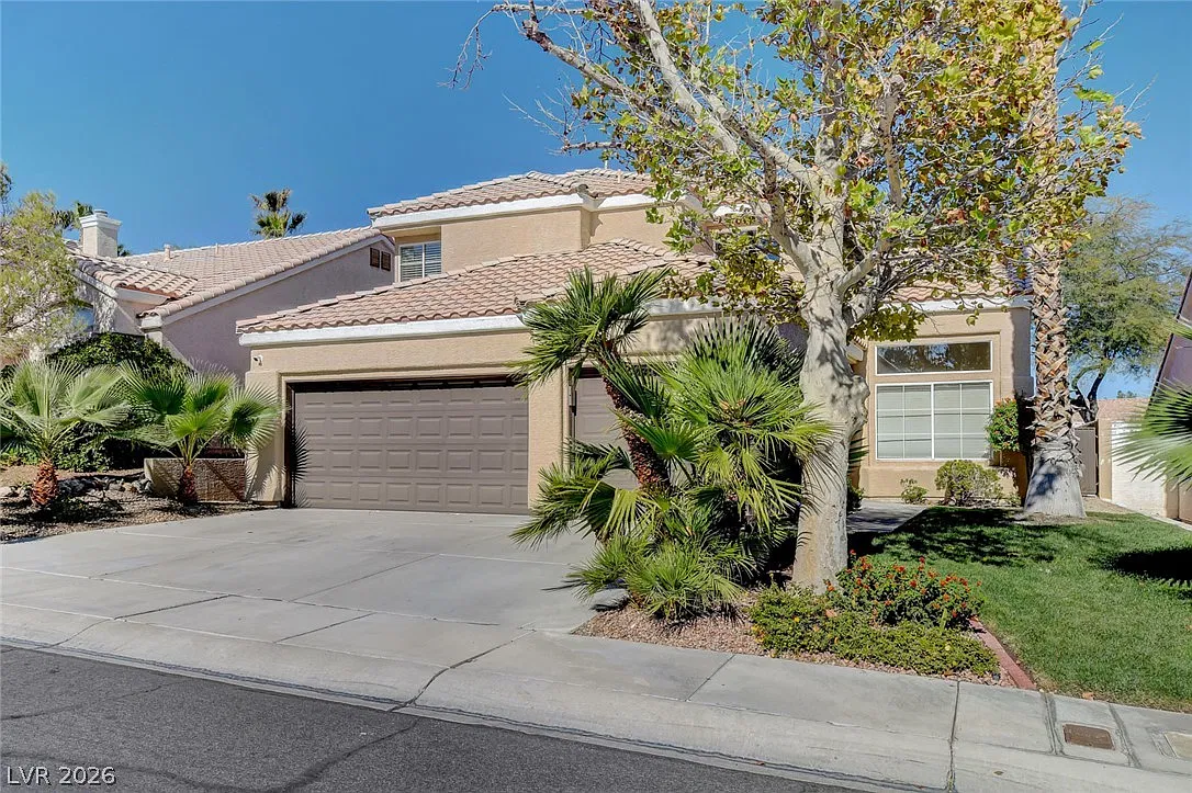 3 bed, 3.0 bath, 1899 sqft, $3,395 — Photo 1
