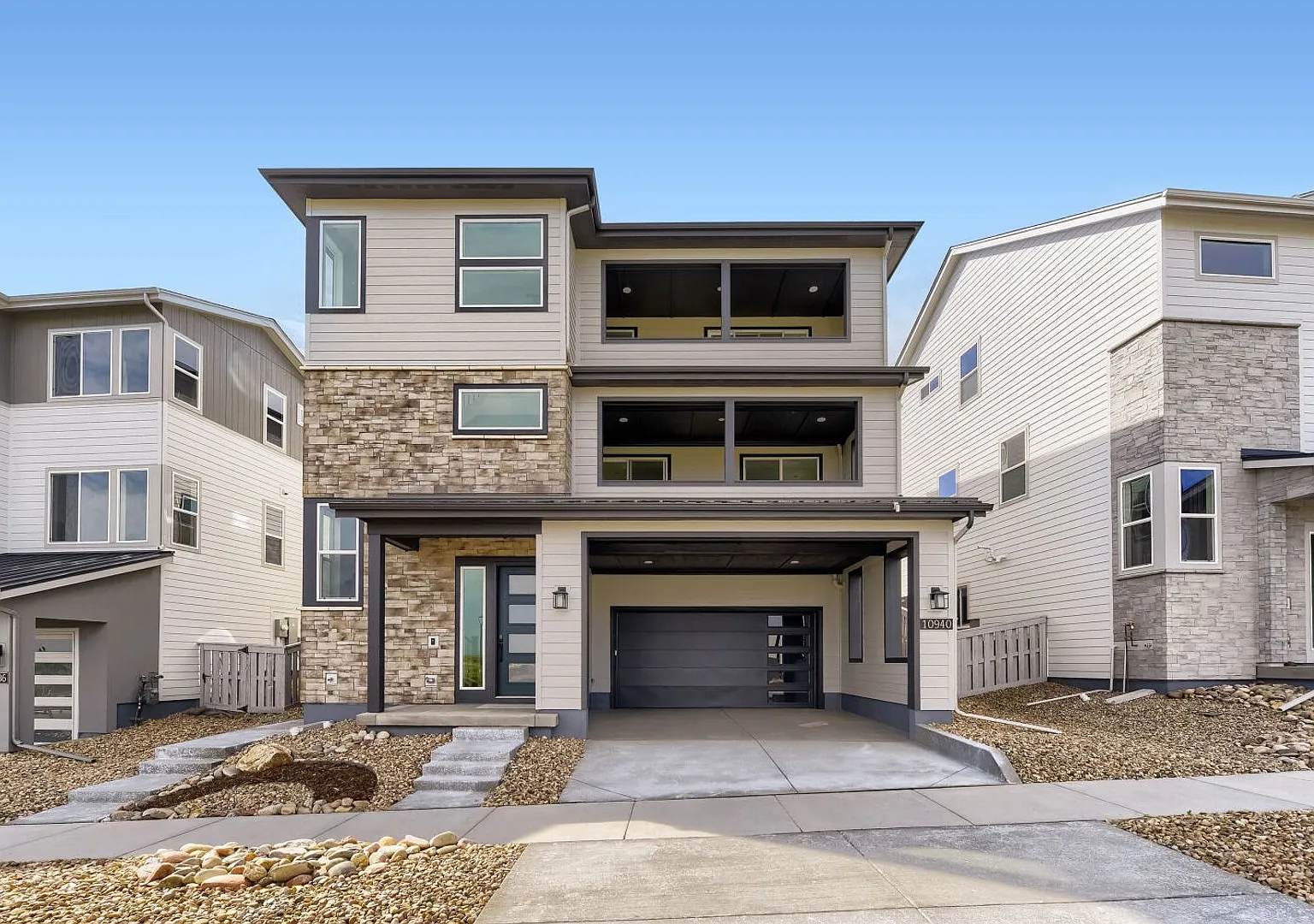 Brand-New Residence For Rent In The Highly Sought-After Lyric At Ridgegate Lone Tree Community. R... — Photo 1