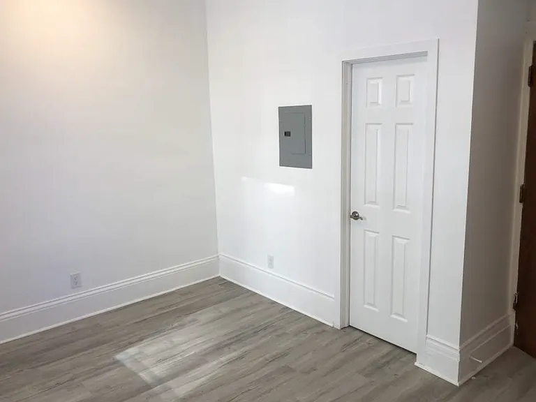 379 Cooper St — Photo 11