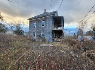 8 McHugh Rd, Graniteville, VT 05654