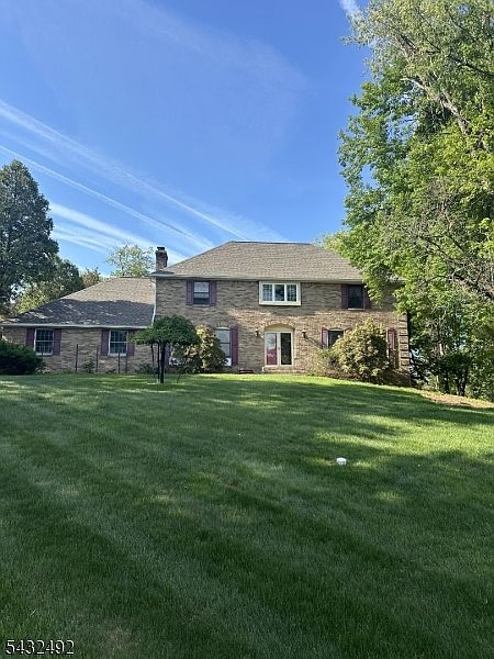 1st image of 7 Bedford Ct