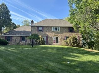 7 Bedford Ct, Annandale, NJ 08801