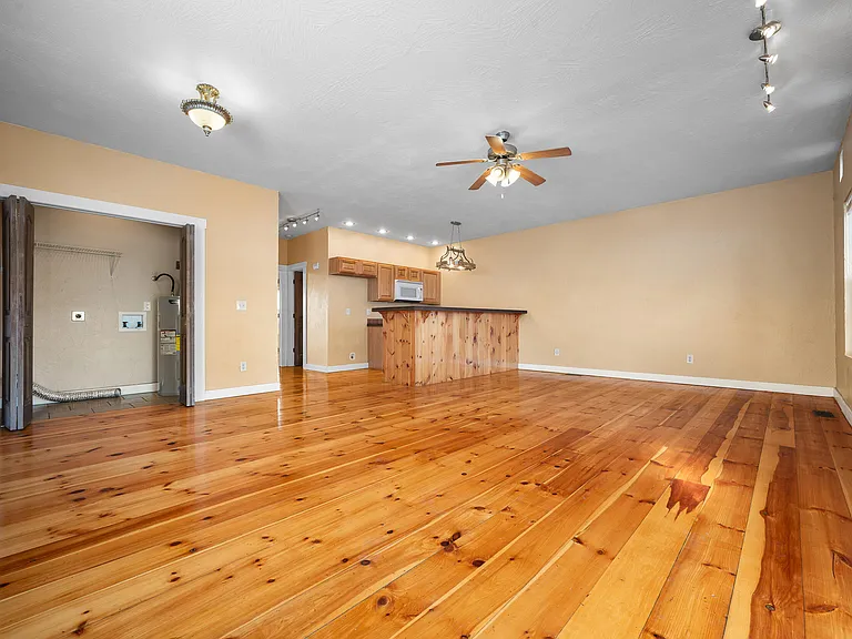 1543 S Tuscany Ct — Photo 5