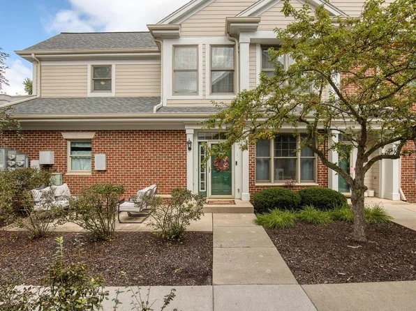 1911 Norhardt DRIVE, Brookfield, WI 53045