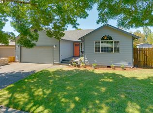 3029 N Burlington Dr, Newberg, OR 97132