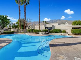 2040 Versailles Dr, Palm Springs, CA 92264