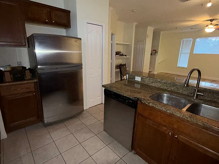 2109 Shadow View Cir — Photo 10