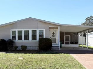 300 Cypress Sq, Wildwood, FL 34785