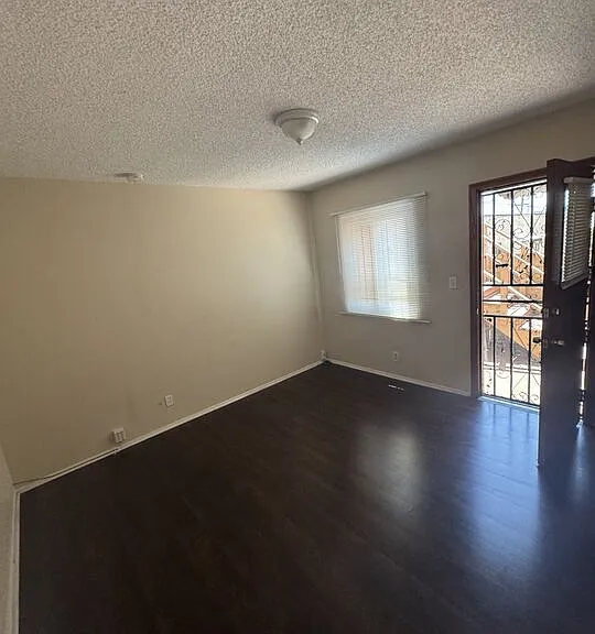 10432 Crenshaw Blvd — Photo 26
