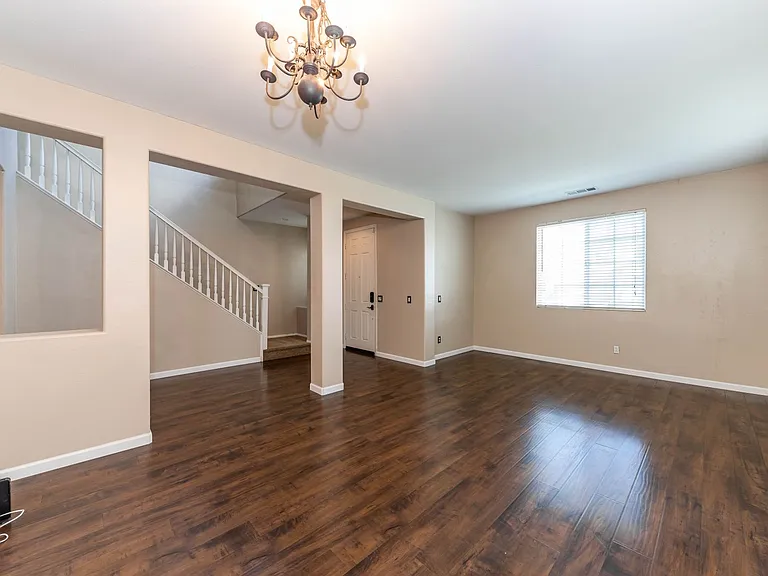 29359 Milford Ct — Photo 5