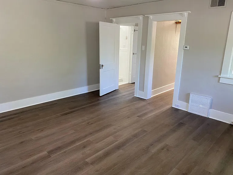 1449 S University Blvd — Photo 3