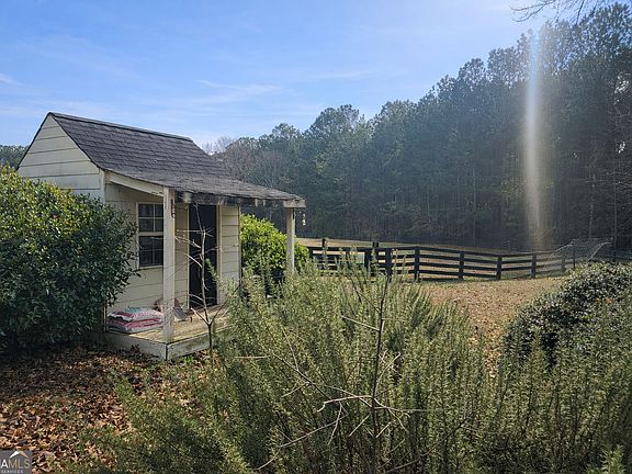 4th image of 2719 Tribble Mill Rd