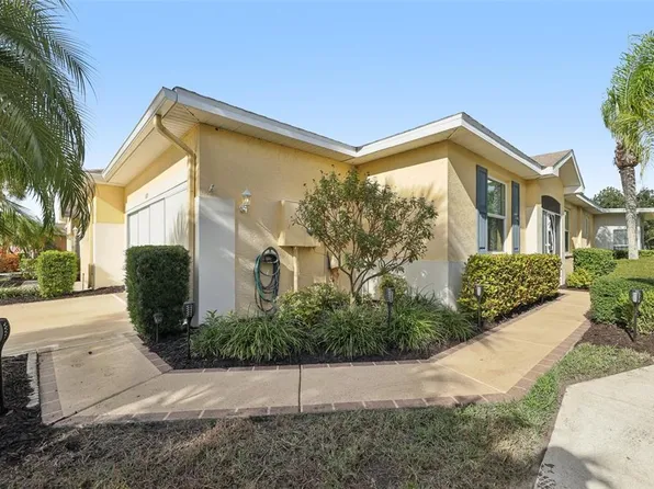 615 Tremont Greens Ln, Sun City Center, FL 33573