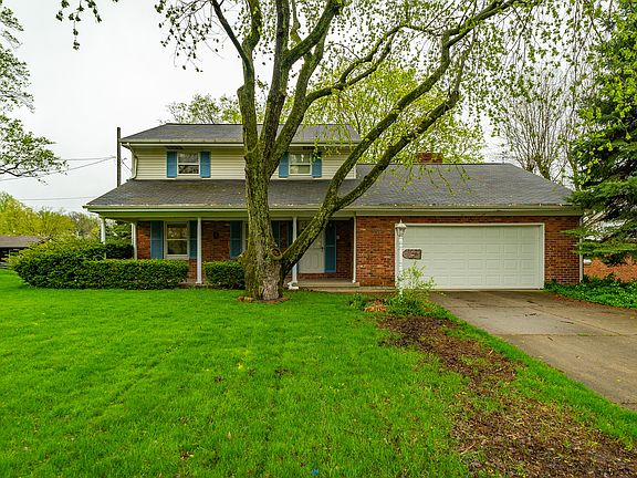 2nd image of 607 Dorset Dr