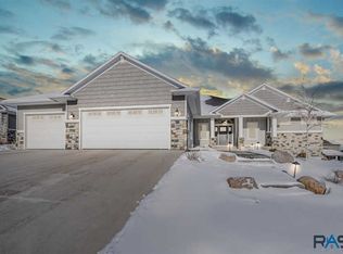 7409 S Chatworth Cir, Sioux Falls, SD 57108