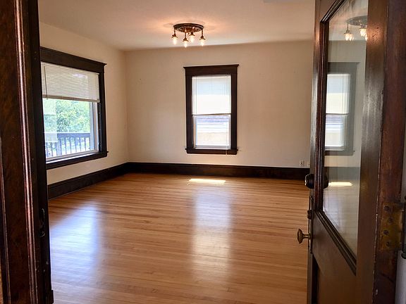 3rd image of 3624 Lyndale Ave S APT 2