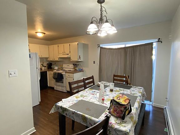 3rd image of 813 37th Ave #B1