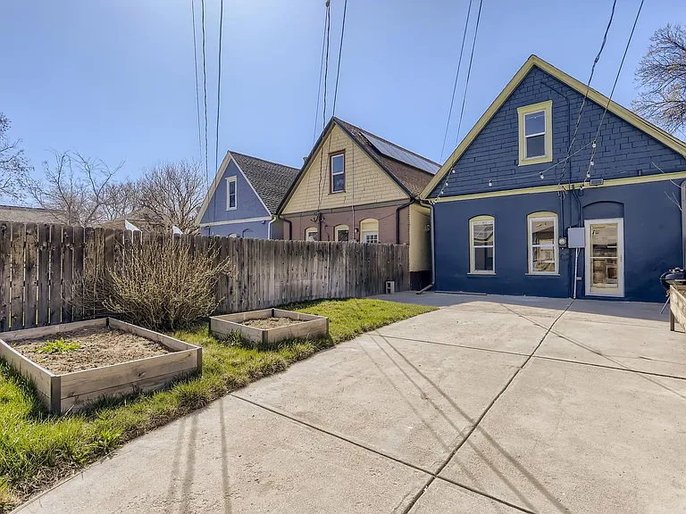 1625 E 30th Ave — Photo 17