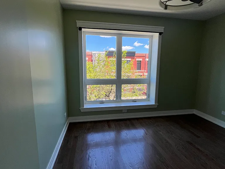 2651 W Maypole Ave — Photo 14